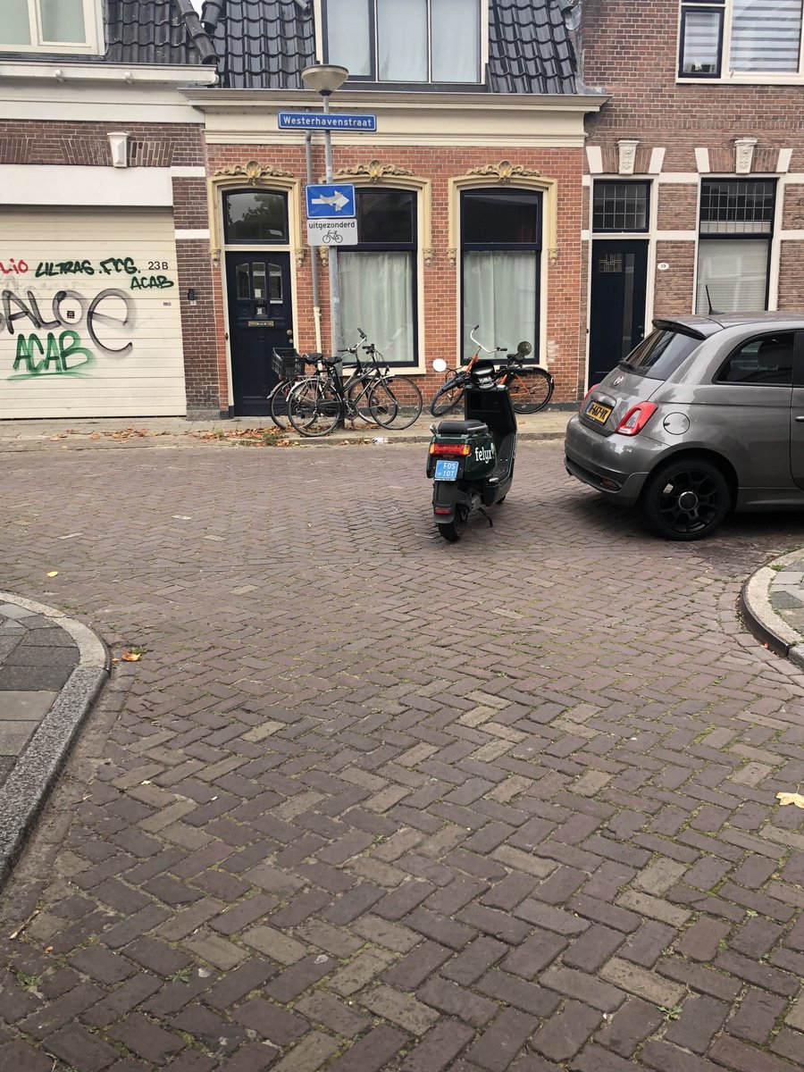 bart_lammers's tweet photo. Dit lijkt mij niet de bedoeling ⁦@ridefelyx⁩ kenteken: FFS 10T https://t.co/s6t32cG91X