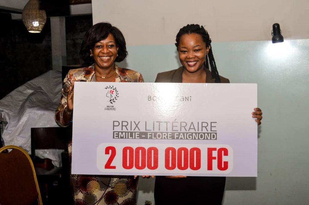 EcrivainsCongo's tweet photo. Félicitations @sorayaodia https://t.co/aTgNyQcOlA