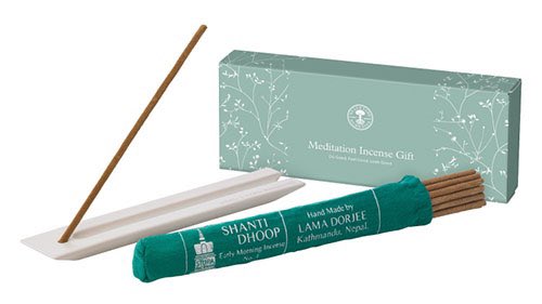 こにー最近のハマりモノ4選
①イカゲーム
人間の弱さを描いたグロ韓国ドラマ
②かじるバターアイス
コーヒーと合わせたら神のおやつの完成
③黒文字茶
和製ハーブティーリラックス効果半端無し
④ニールズヤードレメディーズのお香
脳が超絶スッキリする自宅がチベットの寺院かと勘違いする程いい香り