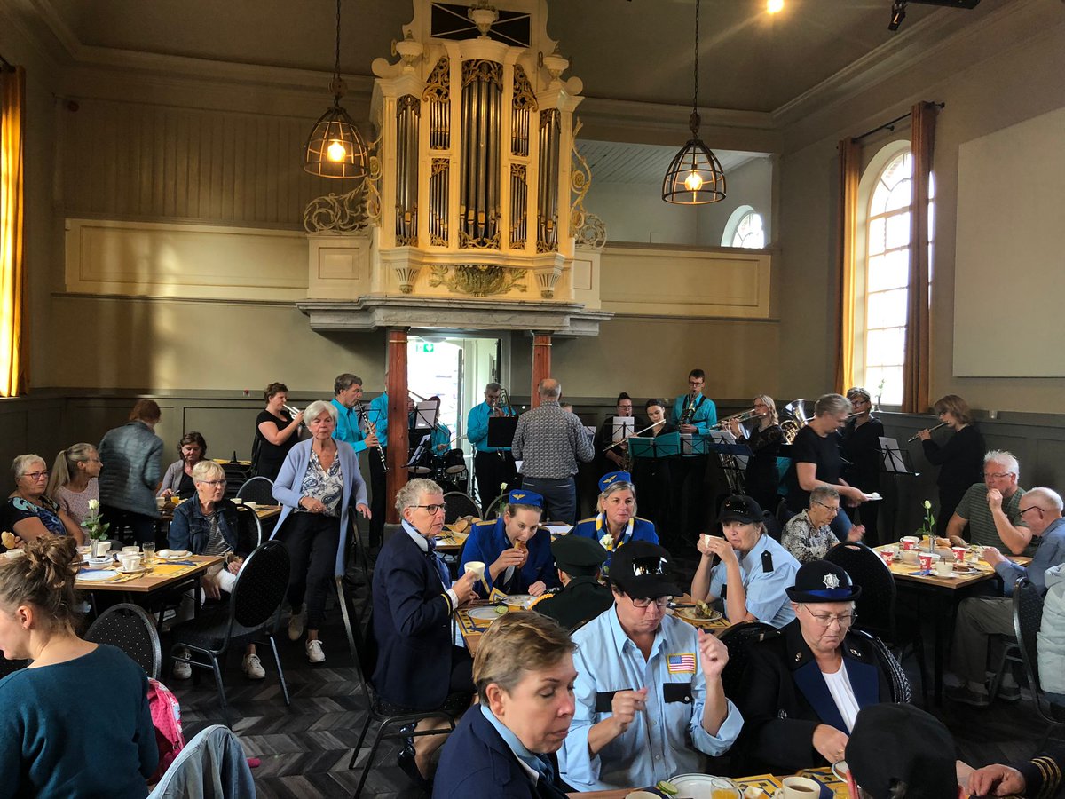groningerdorpen's tweet photo. #tKenweer vandaag! Meer dan 100 buurt- en #dorpshuizen in de @provgroningen vieren dat het verenigingsleven weer op gang komt. In #DeWilp in @GemWkwartier begint het al vroeg met dorpsontbijt met muziek en springkussen! @TjeerdVD @kultuurloket @EpkodeVries https://t.co/p3BYzv5fkH