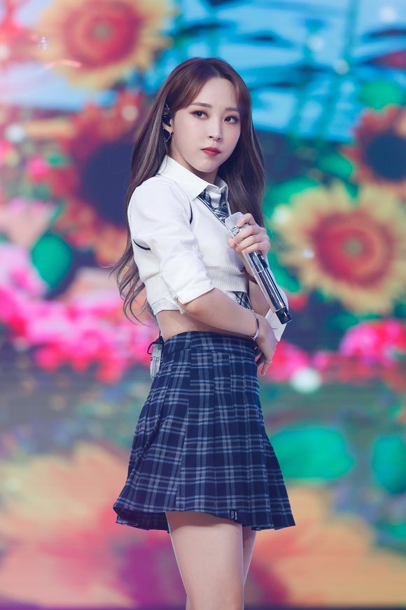 KIWIBYULIE tweet picture