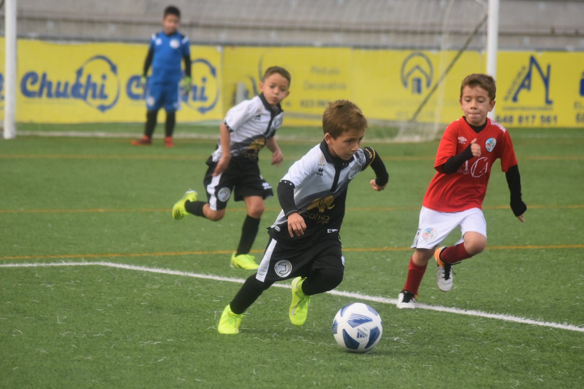 USCFbase's tweet photo. 📋@UnionistasCF Prebenjamín A 🆚 Salamanca CF | JORNADA 1️⃣ | Primera Prebenjamín 

🏟 Reina Sofía 
📍Salamanca 
📅Sábado 25 de Septiembre 

@USCFbase #PrebA 2️⃣
🆚
Salamanca CF A 4️⃣

#ConstruyendoUSCF 🏗 https://t.co/a2HSB0R91C