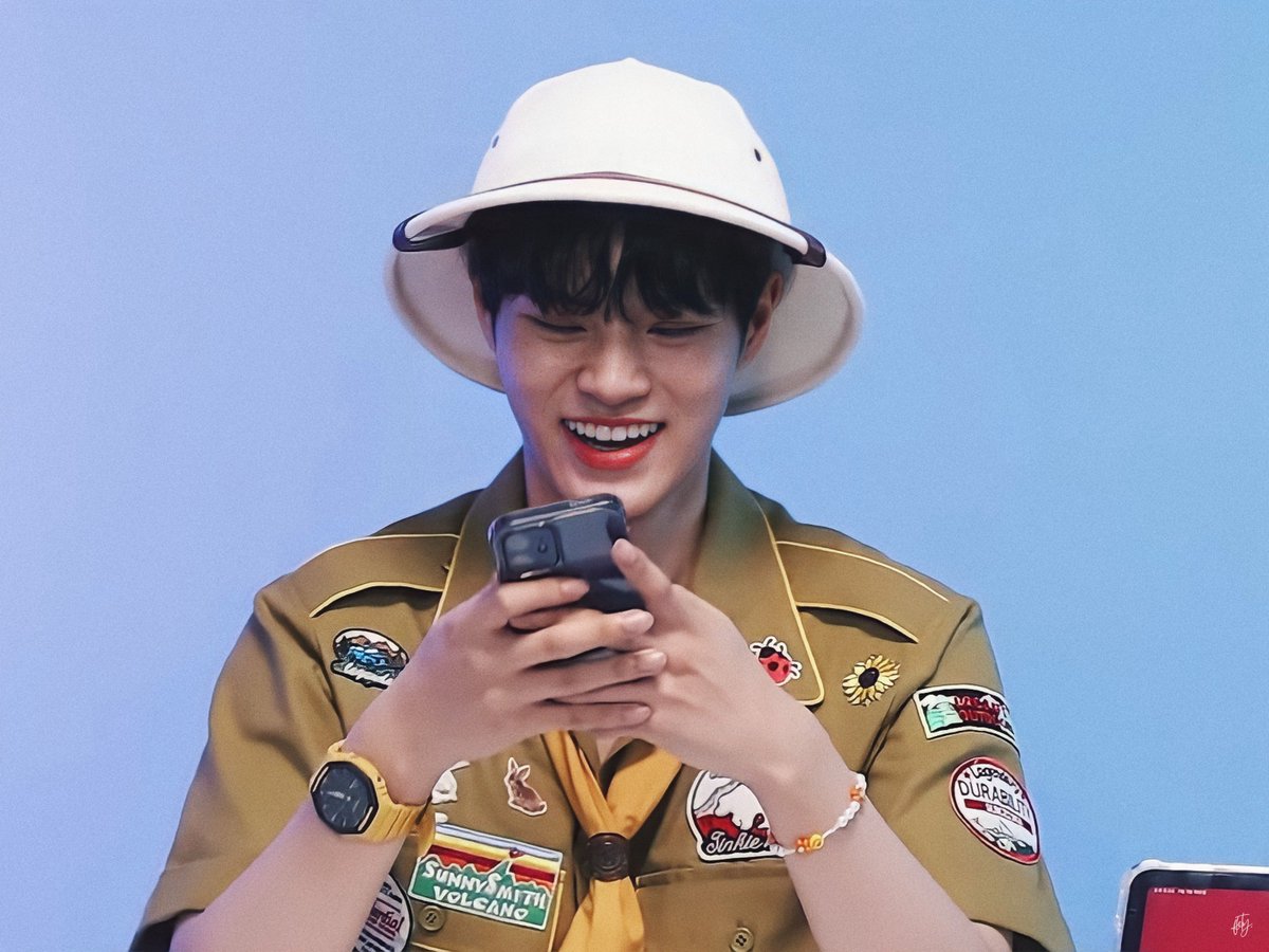felicityldh's tweet photo. ☺️

#이대휘 #LEEDAEHWI #DAEHWI #CHERRY #AB6IX https://t.co/zwT00Fb0Dk