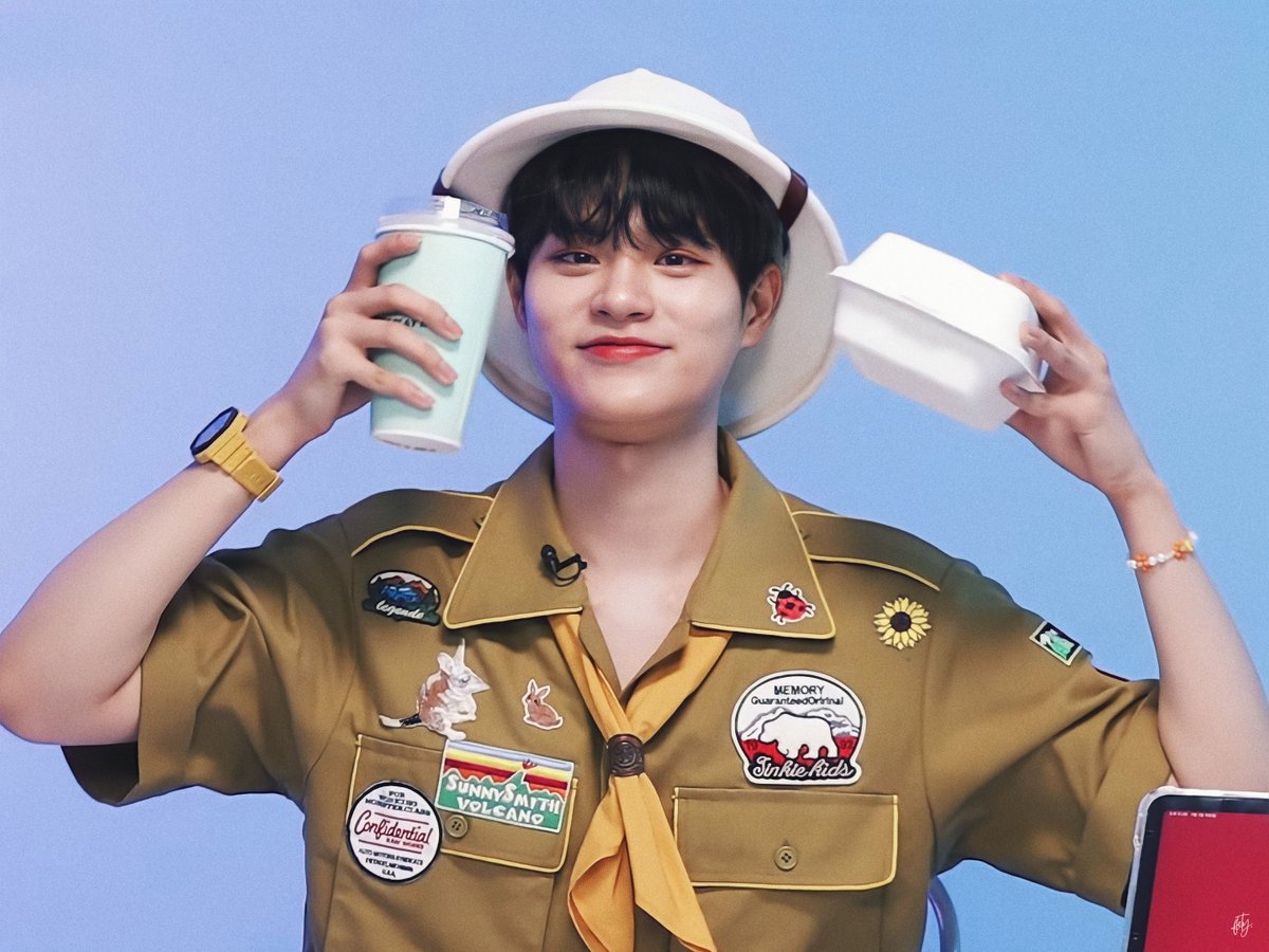 felicityldh's tweet photo. ☺️

#이대휘 #LEEDAEHWI #DAEHWI #CHERRY #AB6IX https://t.co/zwT00Fb0Dk