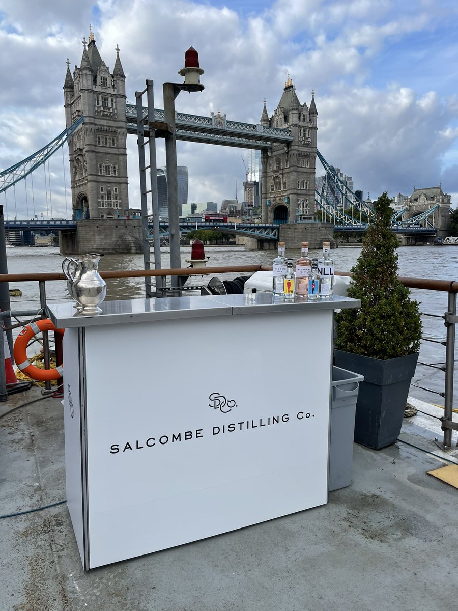 EAUdeVIEbars's tweet photo. G&amp;T pop-up on Butlers Wharf Pier with @SalcombeGin &amp; @artisandrinksco for the incredible @pipoceanracing team. https://t.co/PL6eEIlPtB