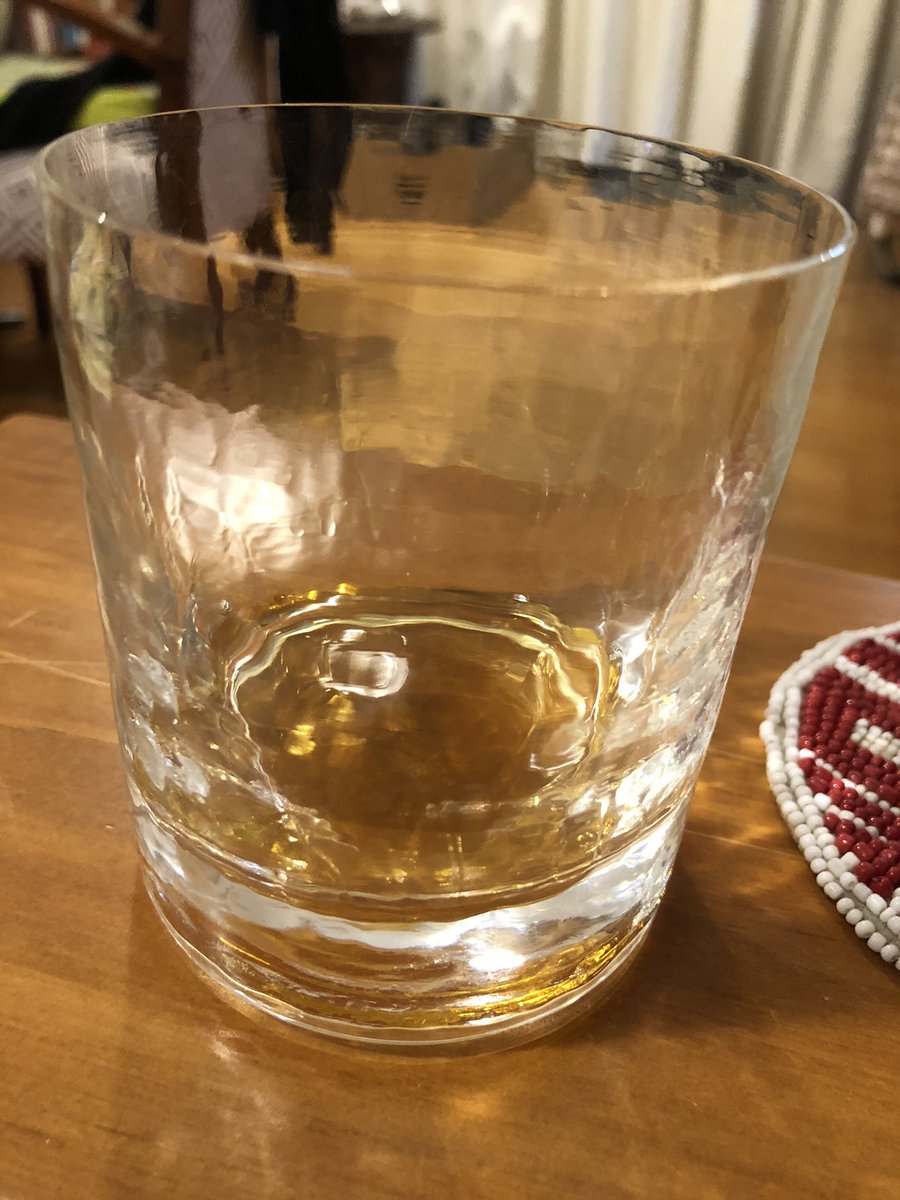 lesleyf's tweet photo. There’s so much pleasure in a cheeky dram #singlemalt #whisky #dram #jura #tonightsdram #SaturdayNight https://t.co/TAGLmEn5uc