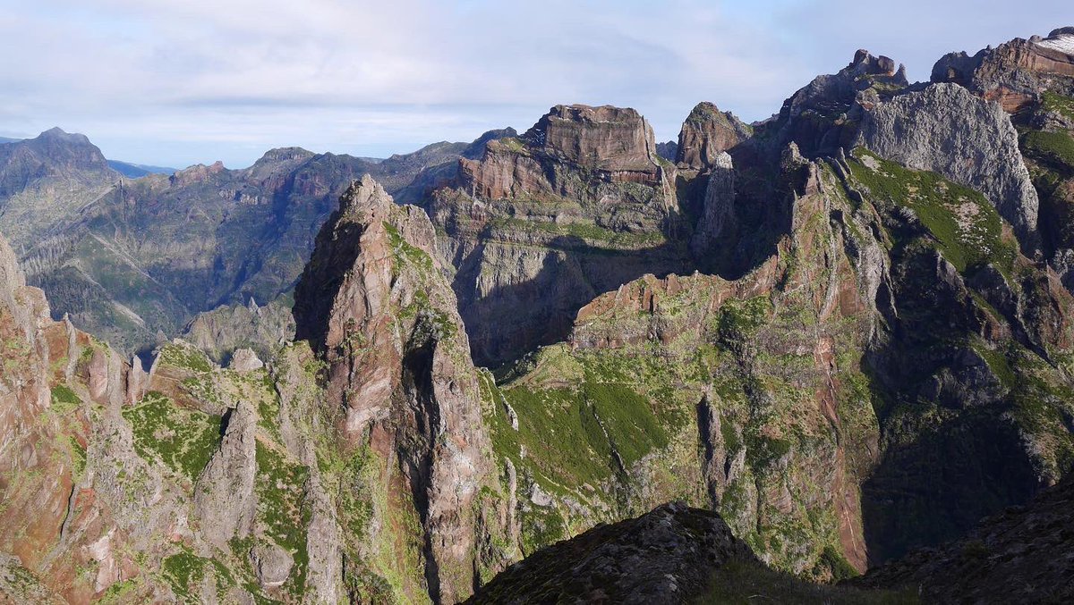 paulboslooper's tweet photo. 🇵🇹 Madeira traverse 👣 hike. 
Reisinfo > https://t.co/HC1ew6BBaE 
Vertrek 22 oktober. 
Wie gaat ermee?  
#hike #madeira #wildkamperen #mooi #genieten #vakantie https://t.co/o5NcJdIaJx