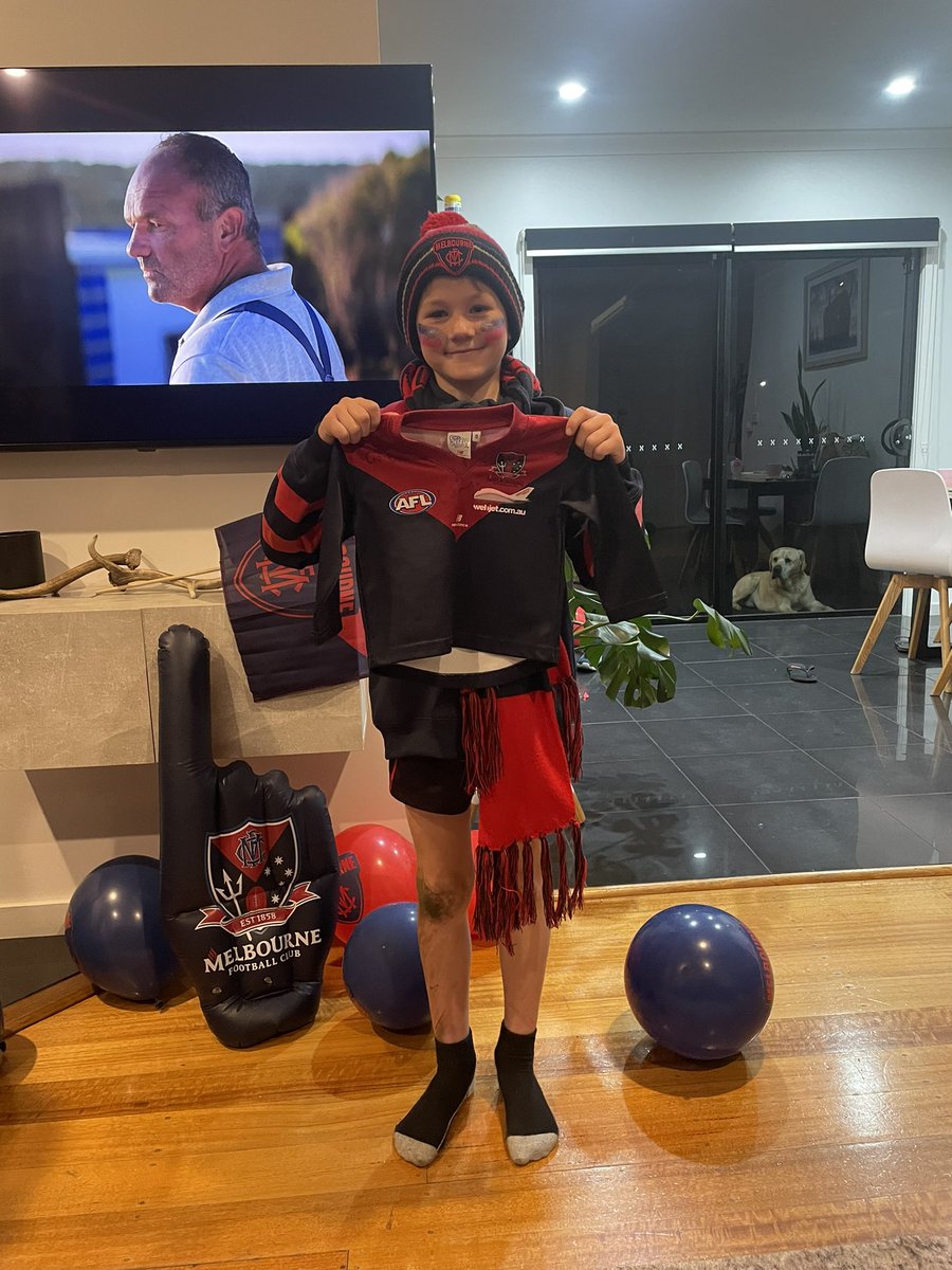 Luke Crane tweet media