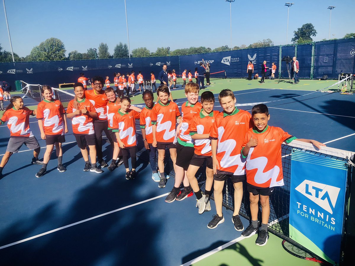 Such a fabulous day <a href="/the_LTA/">LTA</a> for Emma Raducanu’s ‘Homecoming party’ fantastic opportunity for our GL Year 6 Sports Leaders listening to the US Open Tennis Champs <a href="/EmmaRaducanu/">Emma Raducanu</a> <a href="/alfiehewett6/">Alfie Hewett</a> <a href="/joesalisbury92/">Joe Salisbury</a> <a href="/GordonReid91/">Gordon Reid</a> with the wonderful <a href="/clarebalding/">Clare Balding 💙</a> 🎾💪🏻👟☀️