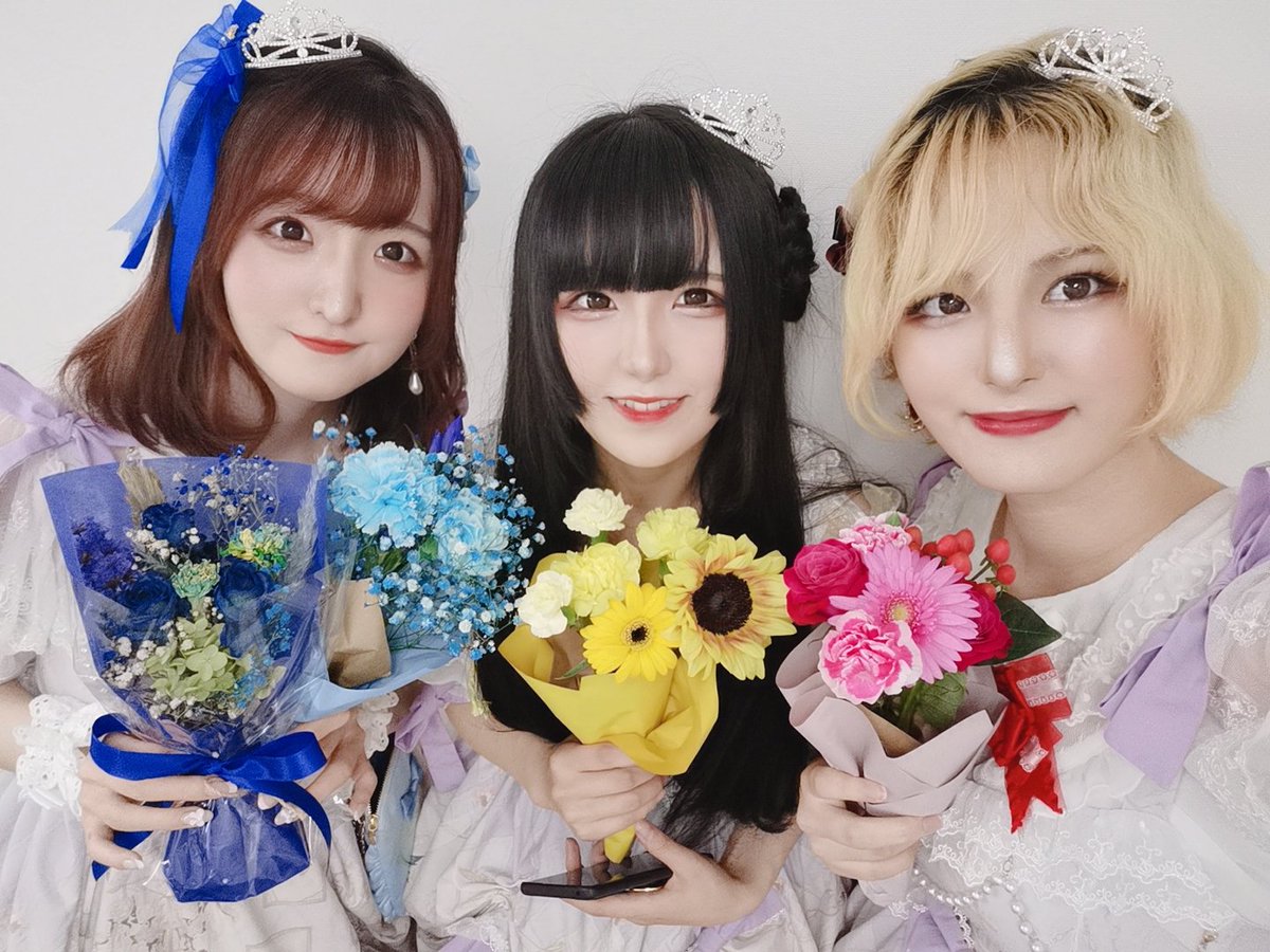 noidol_nina's tweet photo. 本日は！！メモプリ！！ラストのライブでした😂✨✨✨
去年の12/12から今日9/25まで、たくさんの応援ありがとうございました…！！
このみんなとアイドルできて、プリンセスになれて本当に良かった！！！永遠に愛してるぞ！！！😭😭😭

#メモプリ #アイドル https://t.co/N5ztfCupkh