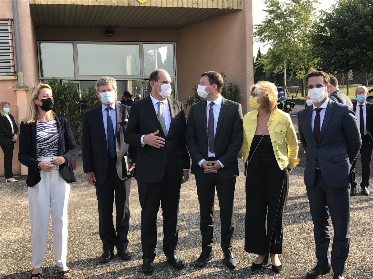 JeanTerlier's tweet photo. Merci à @JeanCASTEX et @Djebbari_JB d'être venus à Lagarrigue pour annoncer le choix du concessionnaire pressenti @groupe_NGE
👉 État a respecté ses engagements depuis 2018: DUP, financement 
👉 Signature contrat de concession en 2022, début travaux 2023 et Ouverture prévue 2025 https://t.co/rnyOngoukQ