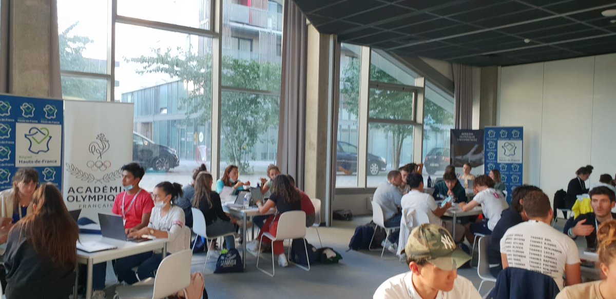 terrien_valerie's tweet image. Les temps d&apos;échanges et de réflexion entre étudiants, les conférences et tables rondes avec des intervenants et sportifs de haut- niveau de grande qualité, s&apos;enchaînent à la #SOU2021 #ANOF #LetsIDUS  pour le plus grand plaisir des étudiants.@florencebarisea