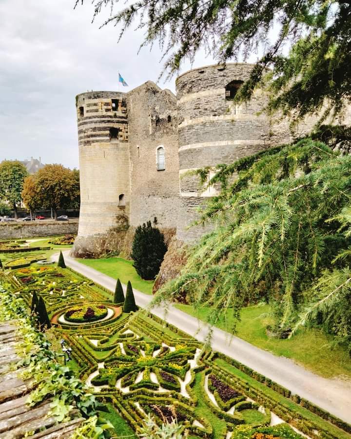Le château 🏰 d'Angers. #lechateaudangers #chateaudesducsdanjou #chateau #chateaufort #angers #castle #frenchcastle