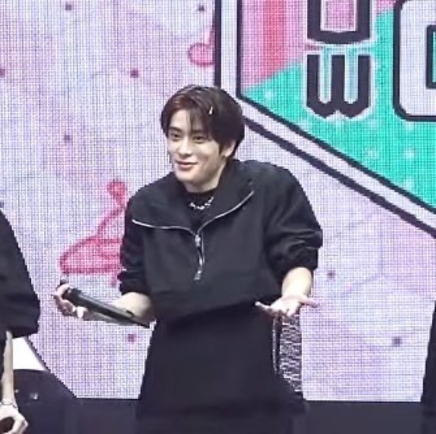 yun‎✿j 🦢 tweet media