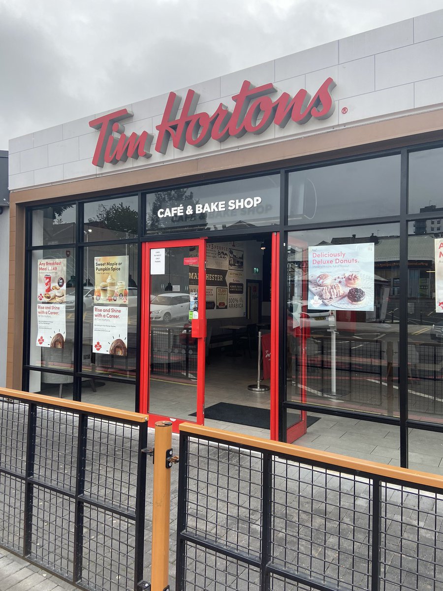 scottkeay's tweet photo. Start the day with a @timhortonsuk Canadian maple coffee! Worth the 40 min drive. #coffee #canada #timhortonsuk @d_willey https://t.co/s2uk9zwIUA