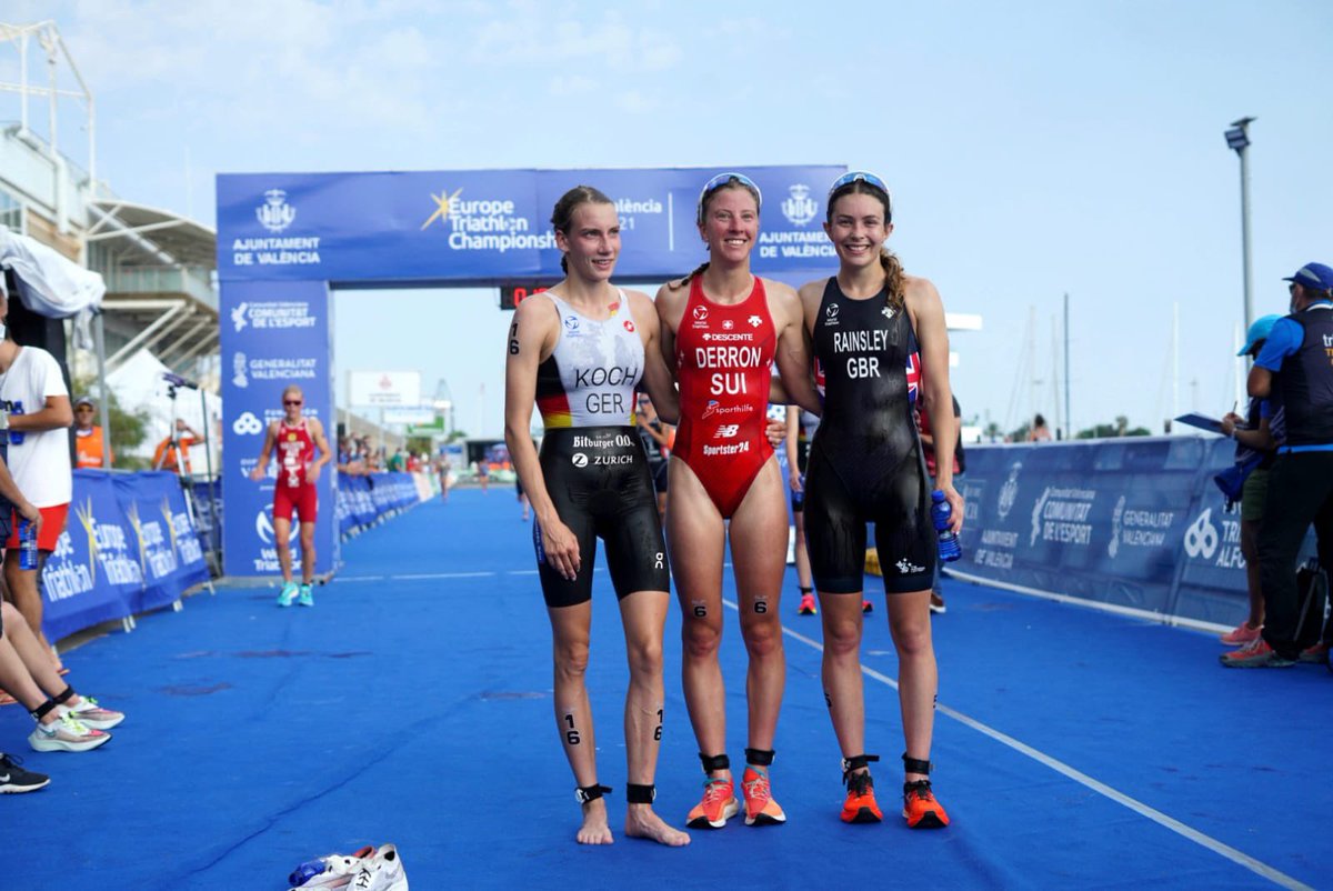 ETUtriathlon's tweet image. Elite women European Championships in Valencia 🥇Julie Derron (SUI)🥈Annika Koch (GER)🥉Sian Rainsley (GBR)