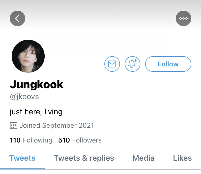 Yooniversee_'s tweet photo. Jungkook: 24 y/o 
— a waiter at jin’s restaurant
— wants to be an author but he’s having a huge writer’s block 
— therefore, he’s broke af 
— doesn’t have a soulmate so he faked his soulmate mark (gasp)
— can be shy but once he’s comfortable with you, you’ll see how chaotic he is https://t.co/xkNJGX3pN6