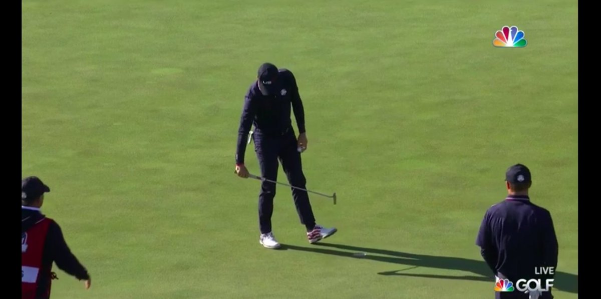 DailyDonDriver's tweet image. Justin Thomas not happy about having to putt out from 18inches #RyderCup #TeamUSA