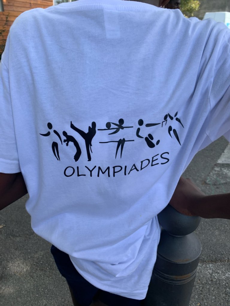Prefet13's tweet photo. Coup d’envoi des Olympiades du 14ème, bouquet final de l'opération #Quartiersdété ce we au domaine de Fontainieu. L’occasion pour la Préfète pour l’Egalité des Chances de rencontrer les médiateurs #COVID19 de #sept, @poleemploi_13 et les associations engagées dans nos quartiers. https://t.co/6j3BQl4dlq