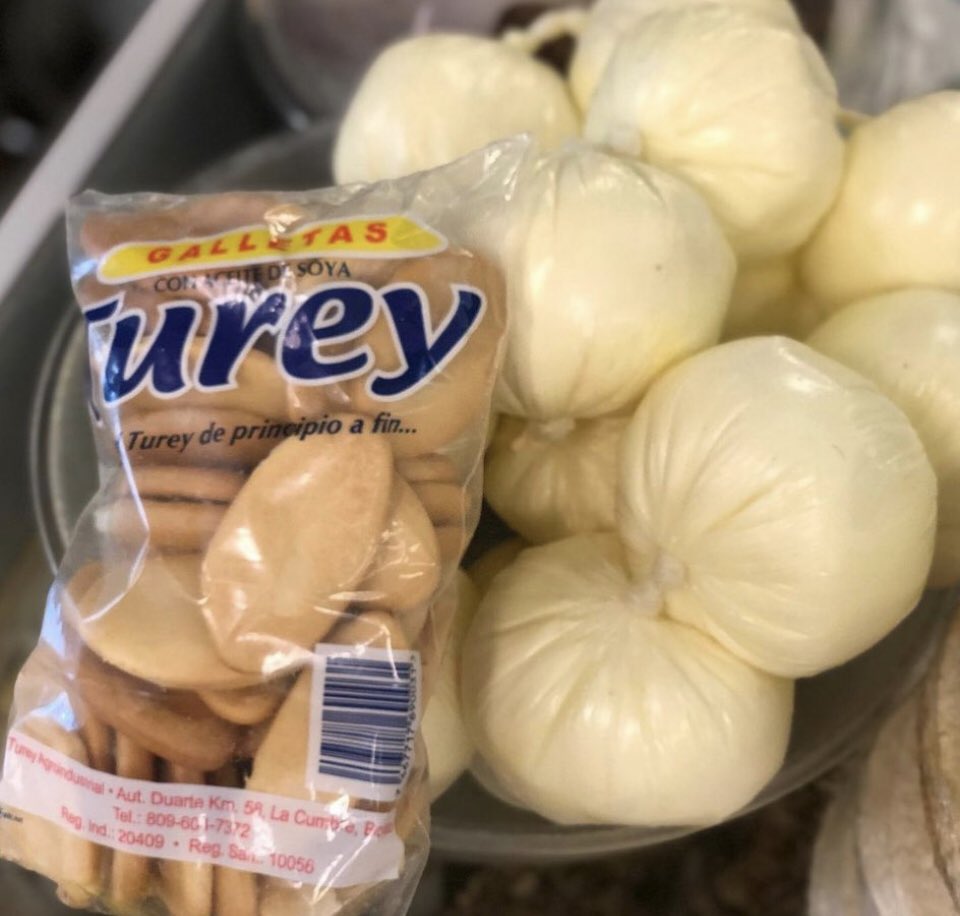 cosasdelpaisdom's tweet photo. Si no saliste de finde puedes conseguir siempre tu quesito y galletas en nuestras tiendas 😉

#cosasdelpaisrd #quesodehoja #galletas #gastronomía https://t.co/gtHLVlX2sG