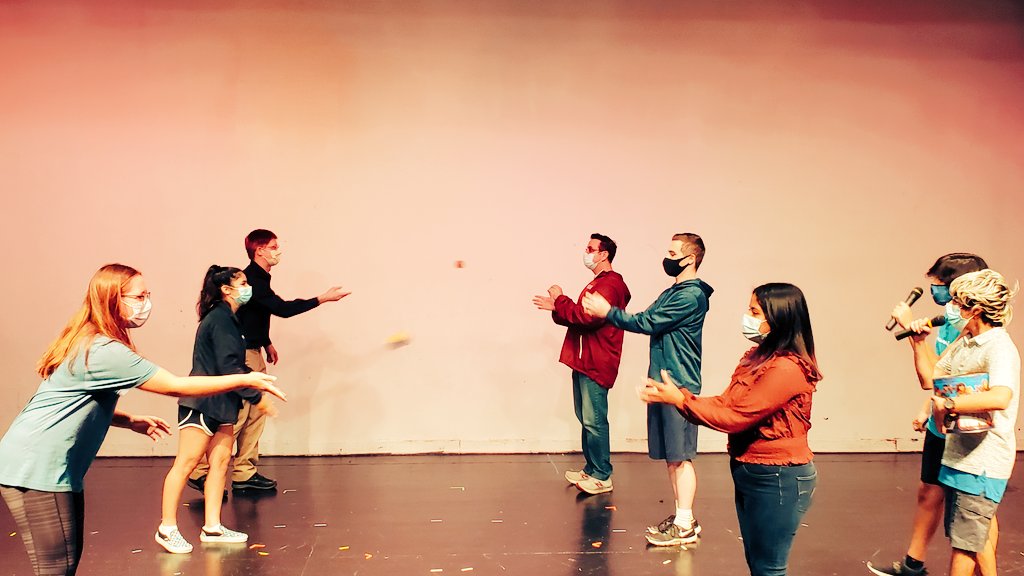 teachwritenow's tweet photo. "Do a little dance, toss a little ball, LAST FUSION NITE!" #justanotheryear
7pm. @Wheeling_Cats!
@OrinXavier @WHSOrchestra214 @ChristinePacyk @COFFEESSIONS1 @Adriana_S0t0 @ProfesoraPedey @wstemlibrary @carolyn62347847 @JessaGiraffe @Bruno01921772 @d214finearts @WHS_FineArts https://t.co/H2nurB0aVe