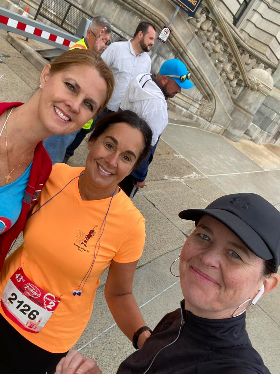 The Women's Business Council is supporting the @FreihofersRun this morning! #FRW2021