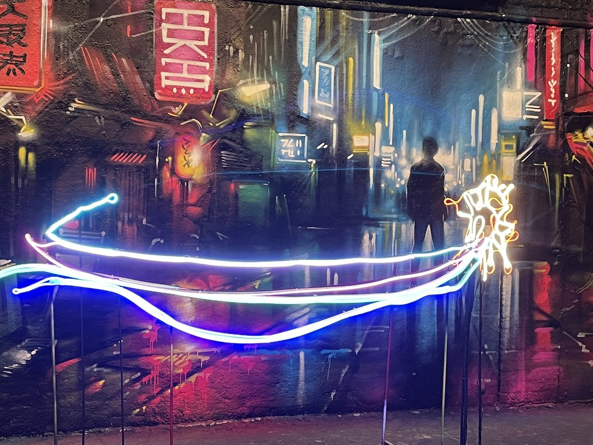 roweiiTV's tweet photo. Looked sick! #LostJudgmentMural https://t.co/yDOrNtqqtd