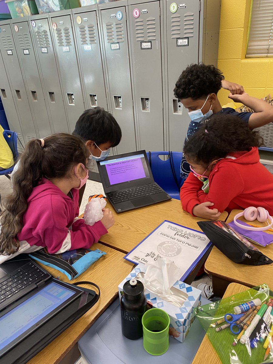 katherinecleary's tweet photo. 3rd graders
-share inventor presentations
-#OneStray to share what they learned with a new group. @NatcherElem @KaganOnline #Engaged #Fun #Learning https://t.co/ztNSzexSee