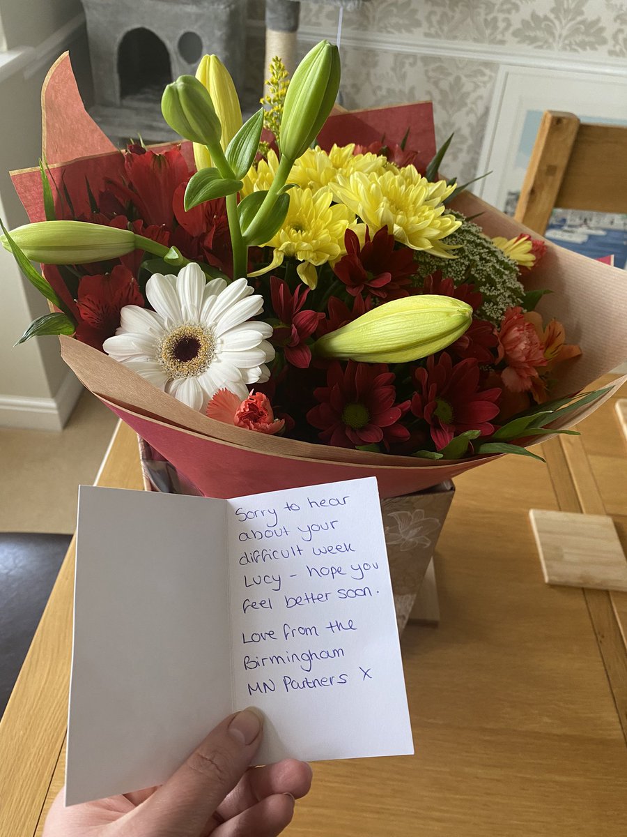 lmacklin_IM's tweet image. Had a surprise delivery of these gorgeous flowers today from the Med Neg Partners @irwinmitchell Such a lovely thing to do #oneIM