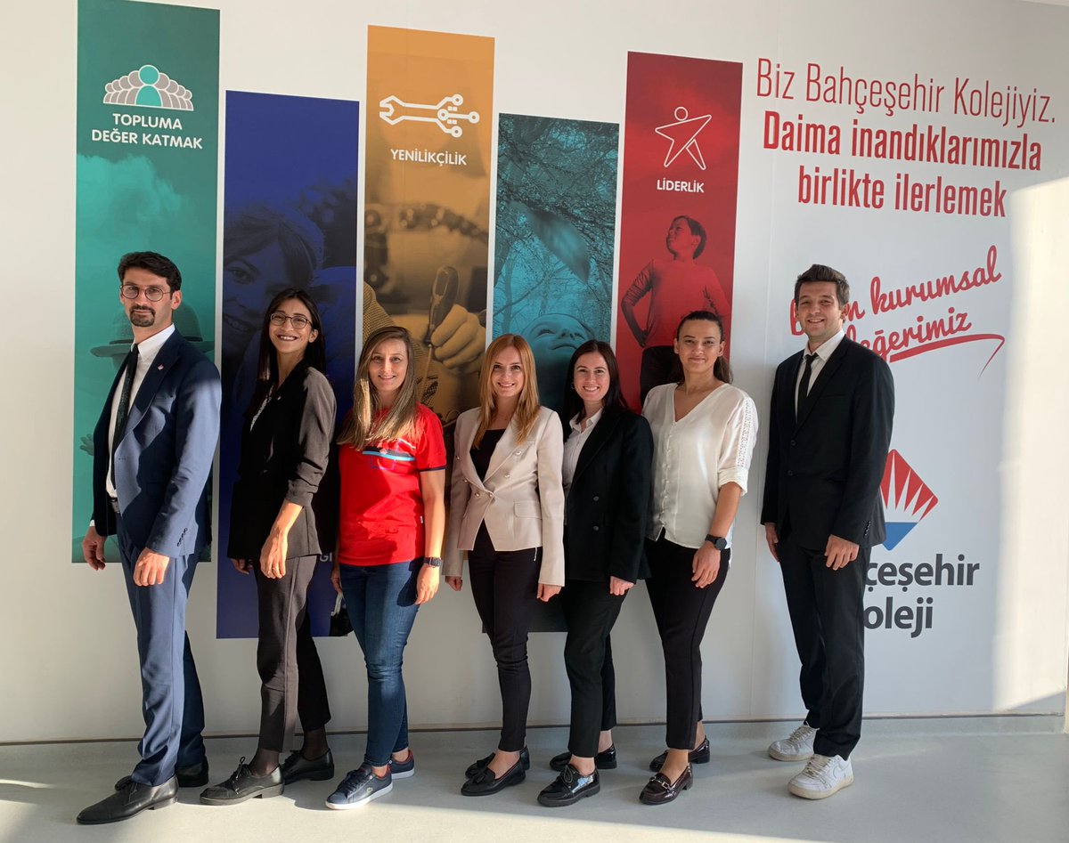 Yine başarılı geçen bir toplantının ardından gülen gözler, mutlu yüzler… Alkışlar büyük ekip ruhuna 👏🏽👏🏽👏🏽 <a href="/EdaPekcetin/">Eda Keskin</a>