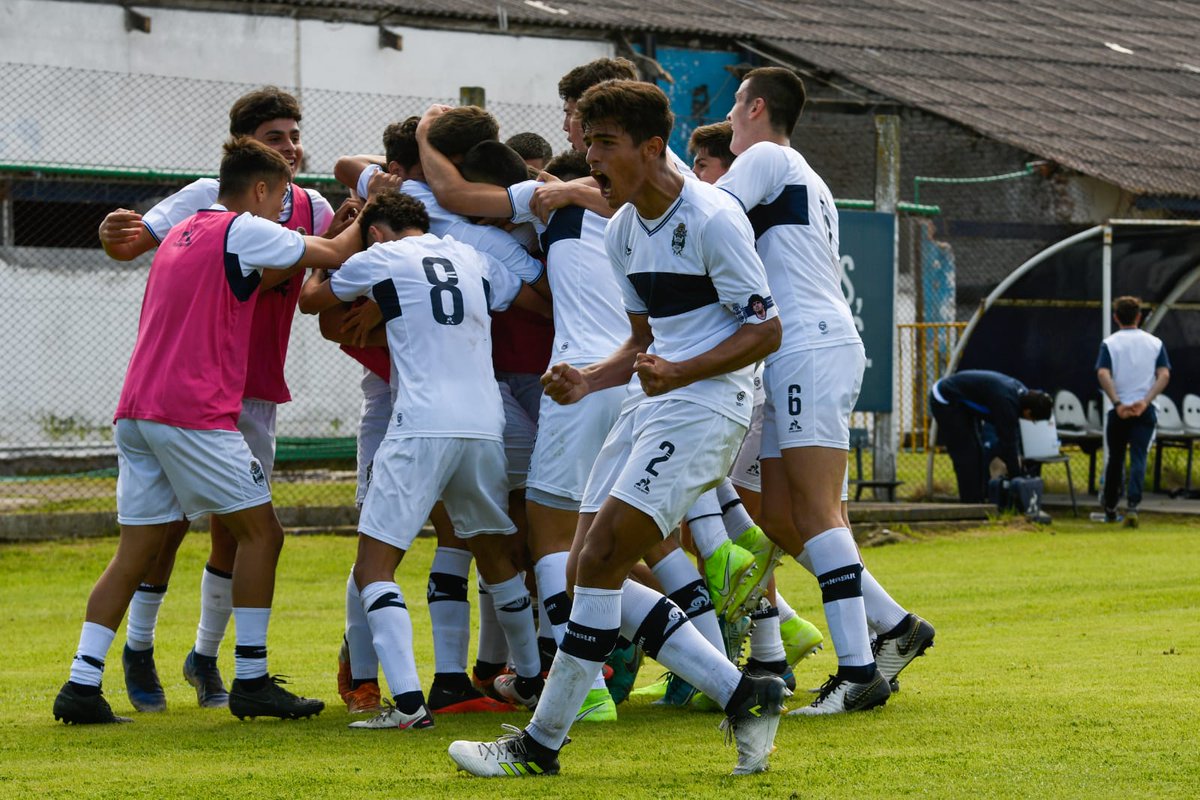 #Séptima ⚽️
¡FINAL DEL PARTIDO! En Estancia Chica, la séptima división del Lobo igualó 1-1 ante Estudiantes.

🐺 Santiago Villareal abrió la cuenta en el clásico.

#GELP 1-1 #EDLP