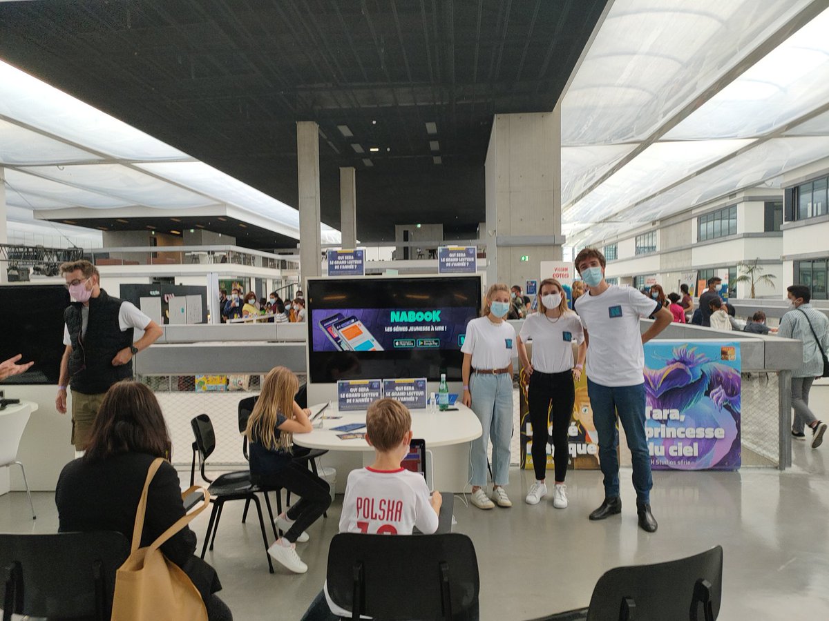 Marion13_4ever's tweet photo. Au stand @Nabook_app 
@StartupForKids 
Une application qui convertit le temps d'écran en temps de lecture. Inédit.
En compagnie de la team @karolyfogarassy Blandine et Inès.
A partir de 7 ans. #Education pour tous. https://t.co/KGJrfs9otB