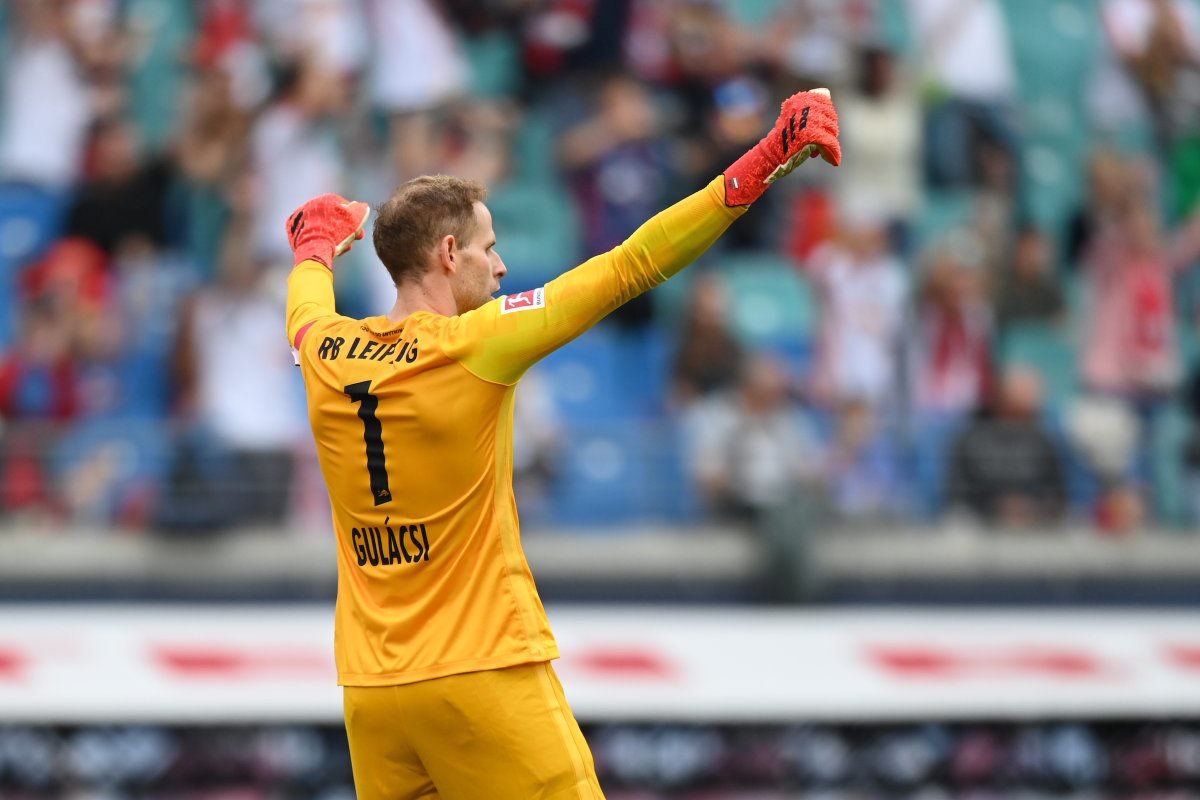 RBLeipzig_EN's tweet photo. 🙌 #CaptainPete
🔴⚪ #WeAreLeipzig #RBLBSC 6-0 https://t.co/h5MpnwBXPK