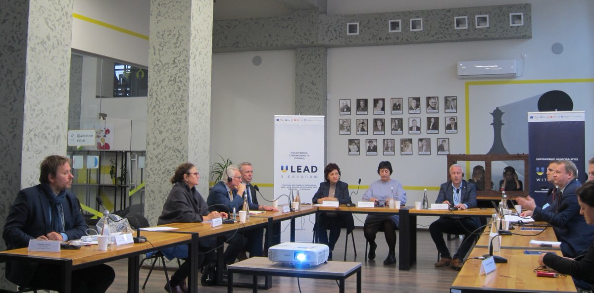 ULEADwithEurope's tweet image. Decentralisation is one of the fundamental reforms for the restoration of conflict-affected areas of Eastern 🇺🇦. @kmathernova discussed the reform implementation and the 🇪🇺 support with the LSG leaders of Donetsk. Fruitful discussion on the EU’s resilience-building measures!