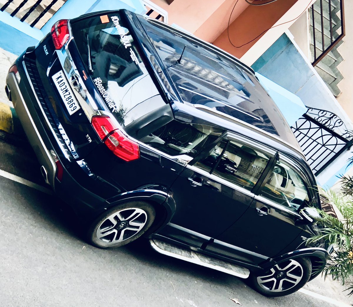 raajleo's tweet photo. 4&1/2 years on … still #Drives & #Shines like New .. #HexaTheBeast living upto Itz reputation… Hexa & 3M, couple of hours of hard labor-end result is so satisfactory @TataMotors_Cars @TataMotors @adiljal @3mcarcareindia @3M #BringBackHexa @Vivekvivi @BosePratap @RNTata2000 https://t.co/vrvFBDlXPj