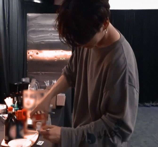 niki ⁷♥︎ (REST) 2025 tweet media