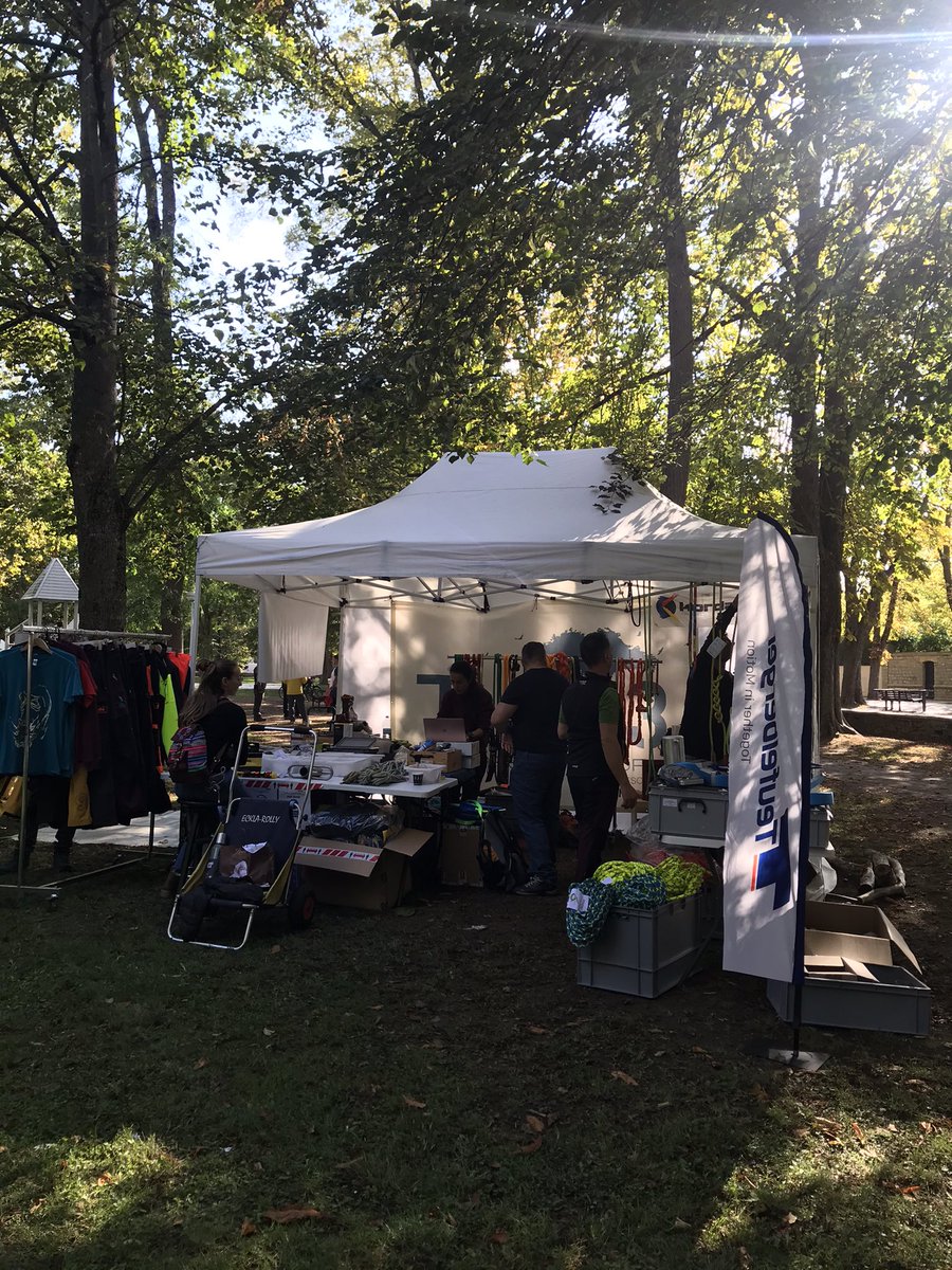 aearboricultura's tweet photo. gracias a los patrocinadores @Husqvarna_ES #tecni3 #Arborsystems #edelrid #Aea #arboricultura #campeonatodetrepabinome https://t.co/0nXdjO0SCJ