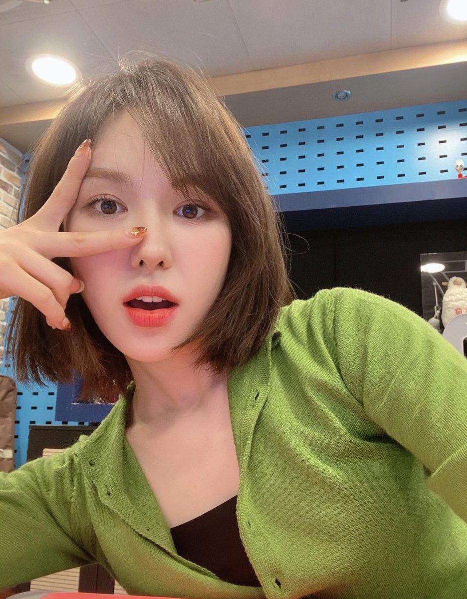 wenderland__'s tweet photo. เวนดี้ 💚 https://t.co/c3DdiYE8wh