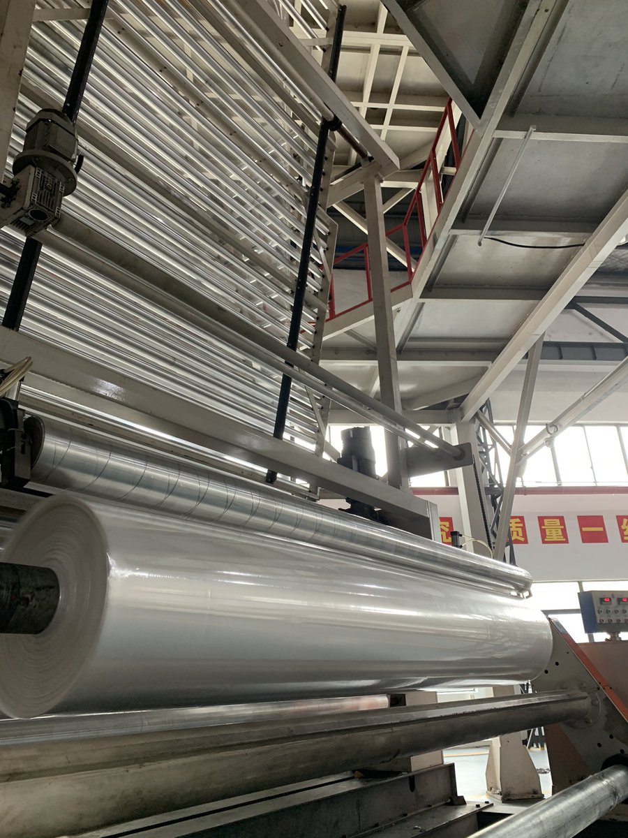 Bob86024935's tweet photo. Color printed POF shrink film， polyolefin shrink film factory in China，película de poliolefina en China, película retráctil POF, película POF impresa en color，Bob@shrmbz.com. https://t.co/aMik328fp1