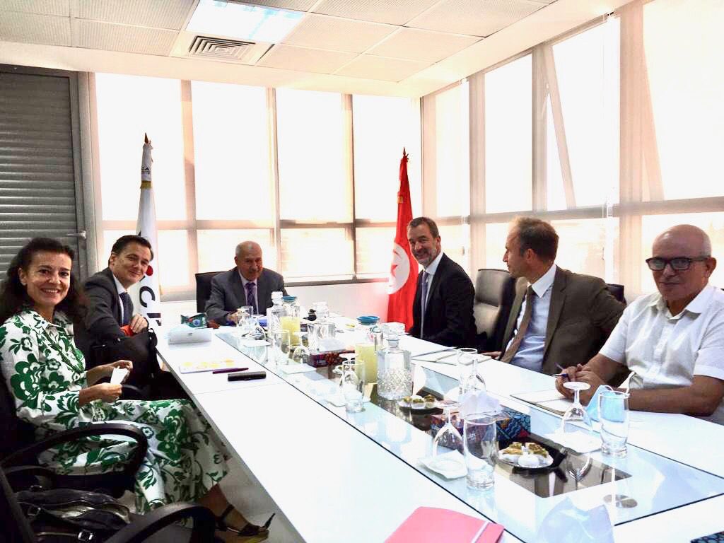 ThierryVallat's tweet photo. 1ère mission à Tunis en prévision du lancement du programme européen d’appui aux médias tunisiens plus que jamais attachés à la liberté d’expression. Beaucoup de défis en perspective. #Pamt2
@UeTunisie https://t.co/94PxBA06L3