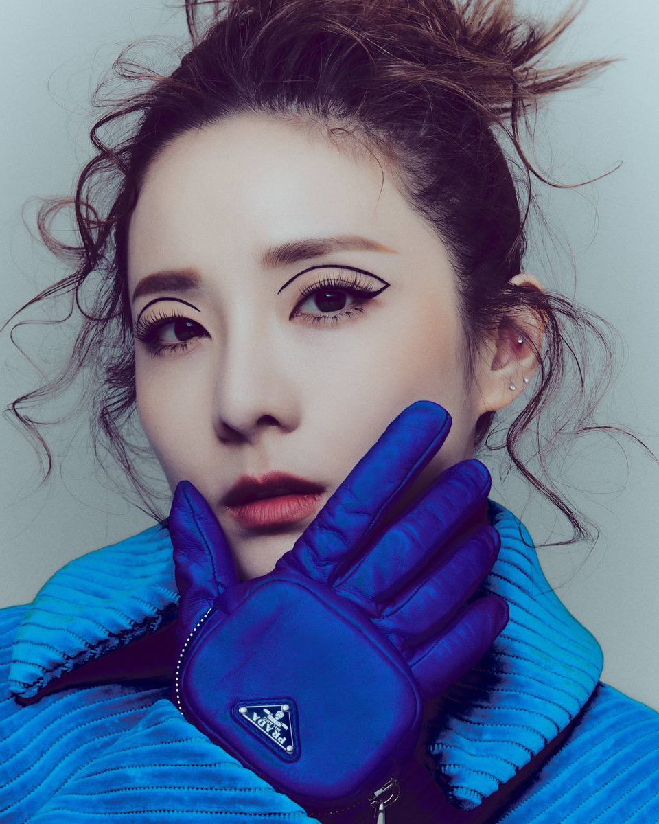 EU_Blackjacks's tweet photo. Dara for Prada ss22 https://t.co/Y6k4nu2xzP