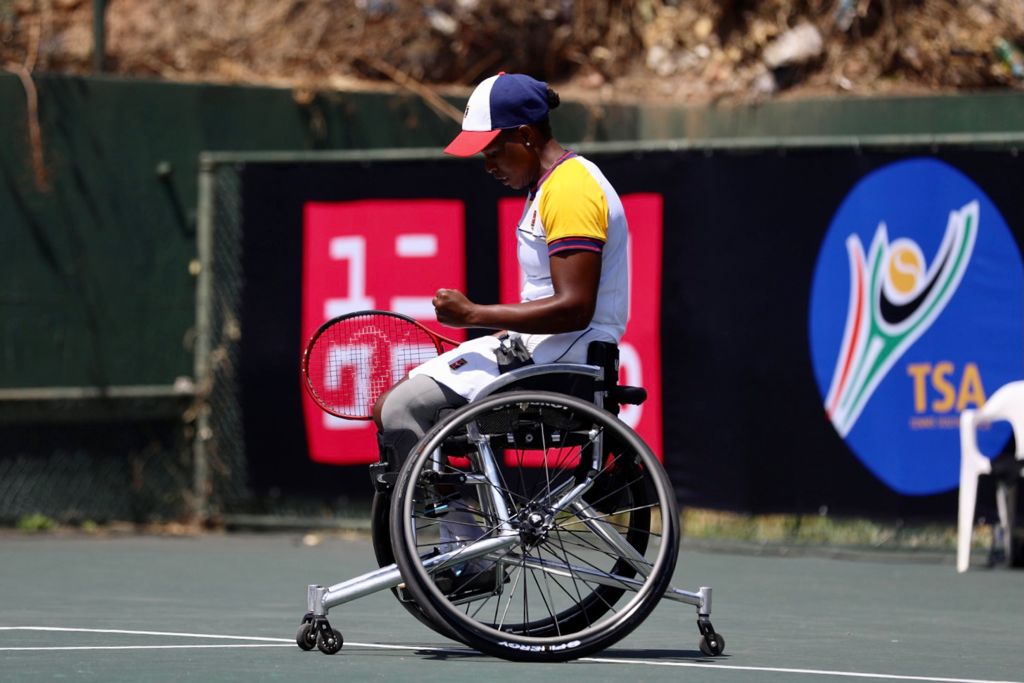 TennisSA's tweet photo. Top seed 🇿🇦 @KGmontjane1 takes control in the first set. She takes the set 6-1 against 🇳🇱 Jiske Griffioen.

Watch the action LIVE on @SuperSportTV Play (DStv channel 243) on DSTV now app. Live streaming also available on https://t.co/XofButLxDq

#SASpringOpen | #WheelchairTennis https://t.co/l7eWFjEWem