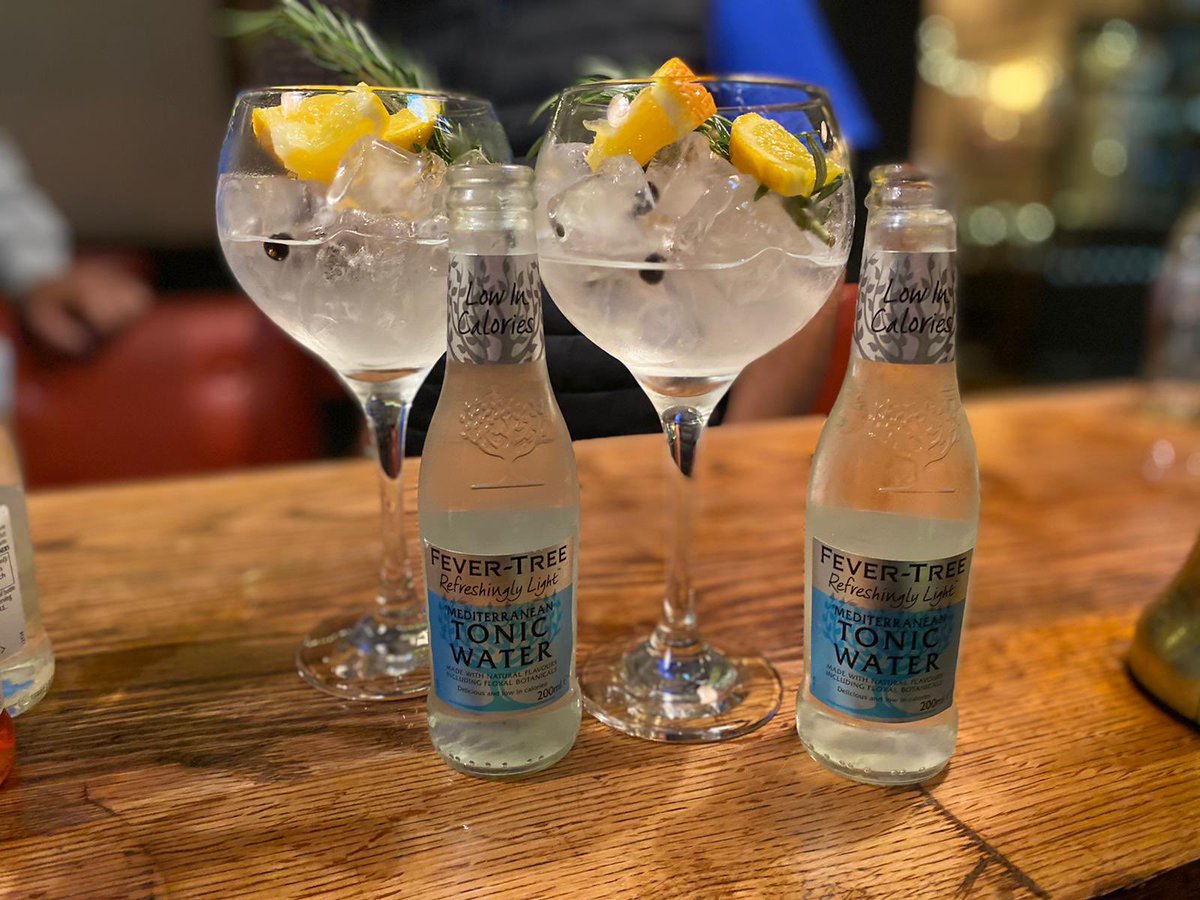 Gin and tonic you say?! What a good idea we say!

#queencharlottewindsor #windsor #windsorcastle #eton #berkshire #happyhour #shoplocal #independant #lunch #beethical #drinking #gin #wine #beer #food #tapas #rum #dinner