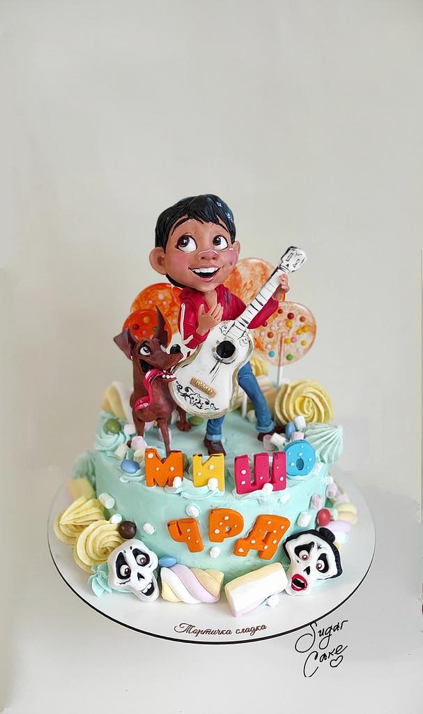 CakesDecor's tweet photo. Coco by Tanya Shengarova
https://t.co/rc2P7HnZZQ
#princesspasteirca #saracinoisomalt #swissmeringuebuttercream #meringuekisses #marshmallow #pmetools #paintbrushes #birthdaycake #cakeforboys https://t.co/epVWSUkS8T