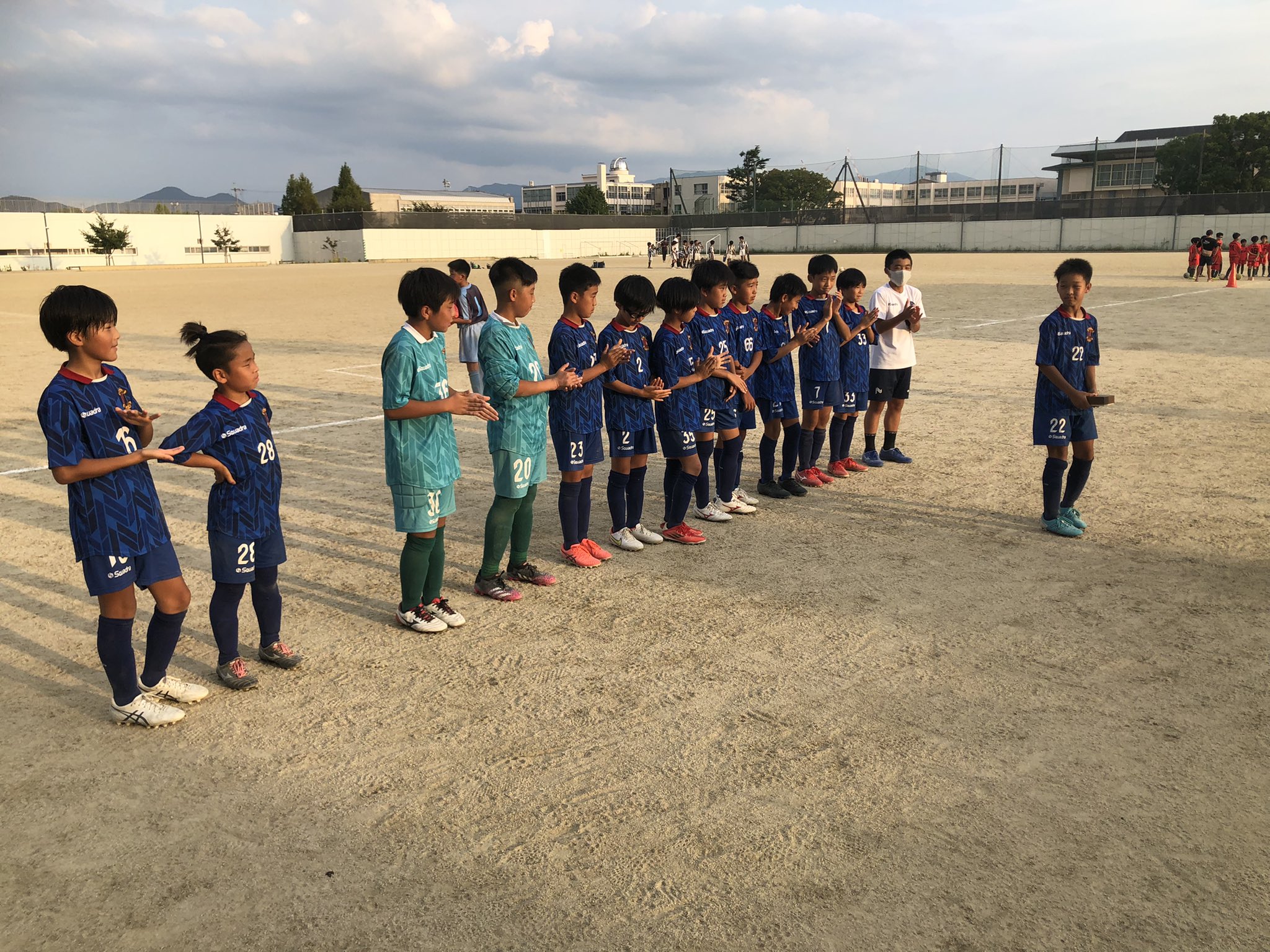 奈良クラブアカデミー U12 Cerulean Cup 羽曳野市中央スポーツ公園 Vs C F Encant Vs 西長尾fc Vs Fc Volente大阪 Vs ジョイナスfc 6チーム中3位でした プレーの強度と試合の結果が比例する形となりました 対戦していただいたチームの皆さま