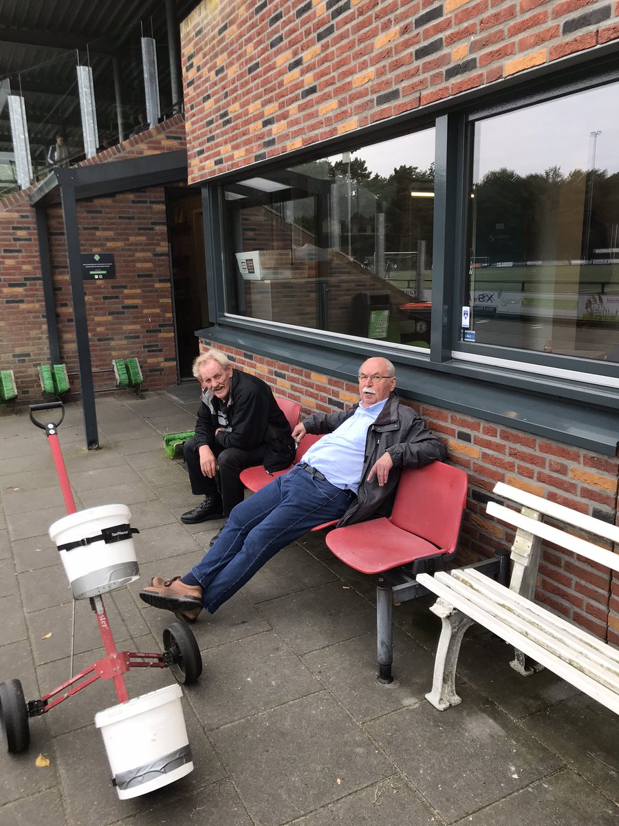 rksvnuenen's tweet photo. Onze rotsen in de branding 💪
#stiltevoordestorm
#altijdpresent https://t.co/BdNGO5RKux