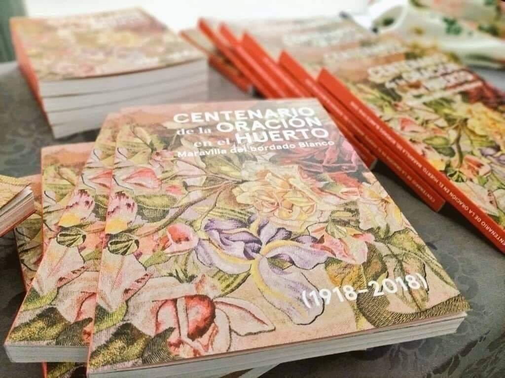 muBBla's tweet photo. Recuerda que en nuestra tienda puedes adquirir el libro “Centenario de la Oración en el Huerto” imprescindible para conocer esta magnífica obra de nuestra Colección. Y con motivo de su centenario llévate las medallas conmemorativas de esta ilustre efeméride. https://t.co/A8wbiQBaWx