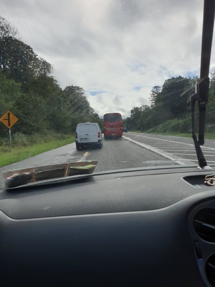wombll's tweet photo. @ExpresswayIRE reckless bus driver leaving ballina number 22 at 12:40 on 25th September registration 08-D-23390 over took us and another car using a right turn lane. https://t.co/EB73F9lNv2