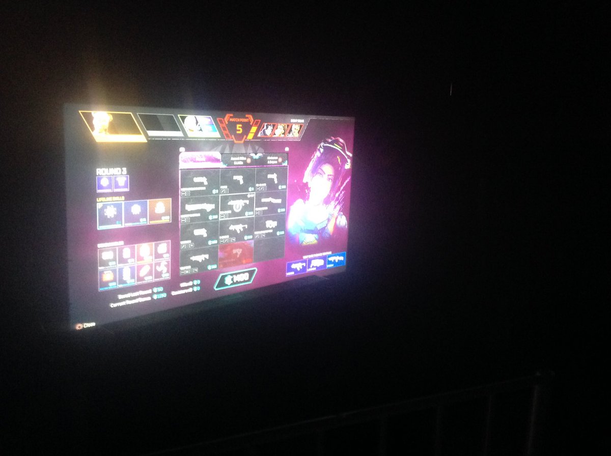 BEEMINOSBEEKC's tweet photo. @PlayApex fix ur cunt fucking game y'all aren't getting a dollar out of me ever again. https://t.co/civt9Peinc