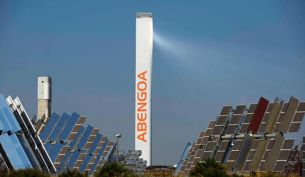 MWVerdes_Energy's tweet photo. Christian Digemose, piedra angular del “expolio” denunciado en #Abengoa 

#Digemose "...procedente de Houliham Lokey ejerció de consejero en la filial británica ACIL y dirigió Orphan Holdco y la fundación holandesa Stiching Seville" de @diariosevilla

👇👇
https://t.co/nfLxrlGuli https://t.co/EQ5Kk67l1P